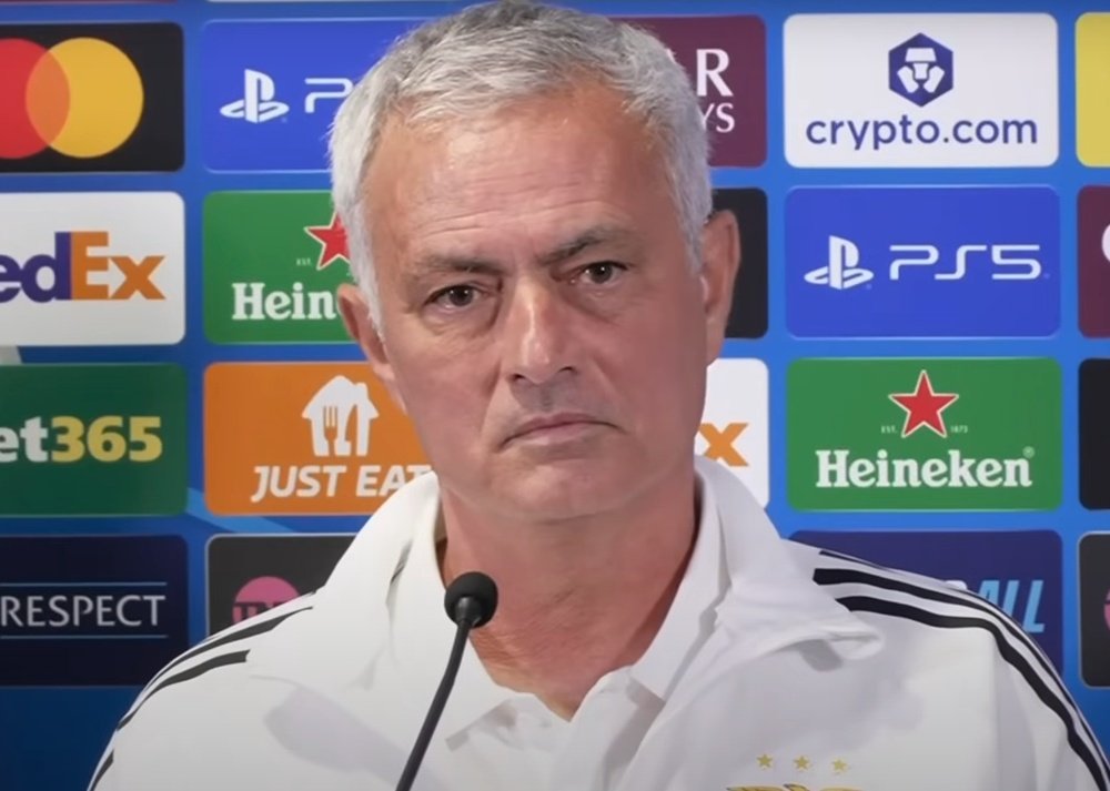 Mourinho y su ego en la previa del Chelsea-Benfica. Captura/SkySports