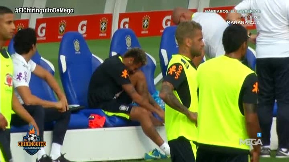 Neymar no pudo completar el entrenamiento. Twitter/ElChiringuito