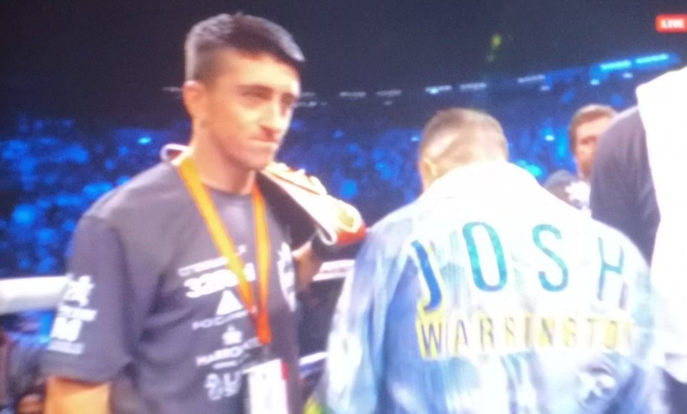 ¿Qué hacía Pablo Hernández en un combate de boxeo? Captura/Eurosport