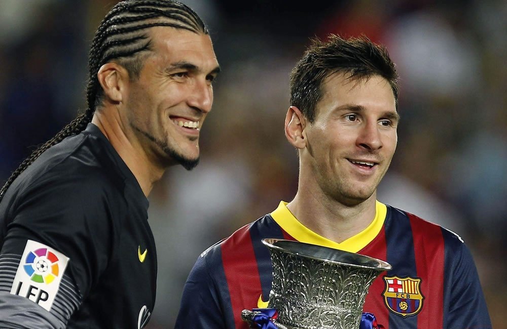 Pinto 'retó' a Messi. EFE