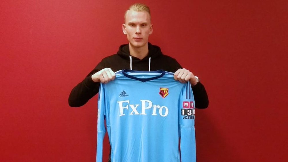 Watford a recruté la pépite suédoise et la prêté à son équipe d'origine. Watford