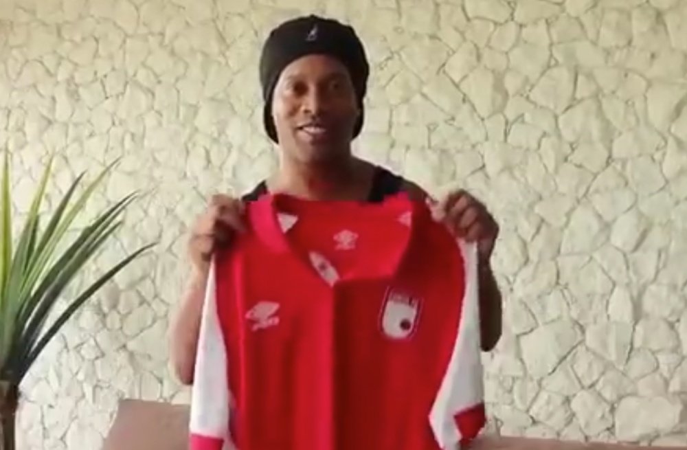 Ronaldinho will play an exhibition game for Independiente of Colombia. IndependienteSantaFe