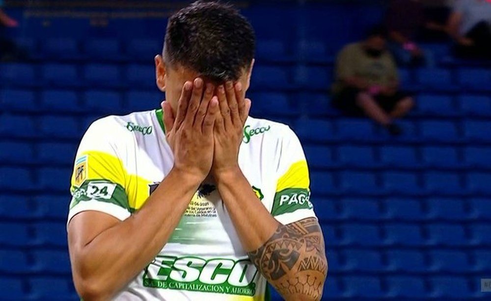 Bou le marcó a Boca y rompió a llorar. Captura/TNTSports