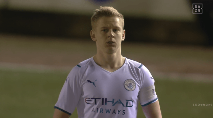 Detallazo de Fernandinho: cedió el brazalete de capitán a Zinchenko