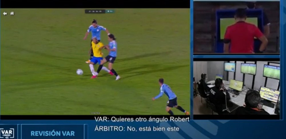 La CONMEBOL publicó el audio del VAR de la expulsión a Cavani. Captura/CONMEBOL