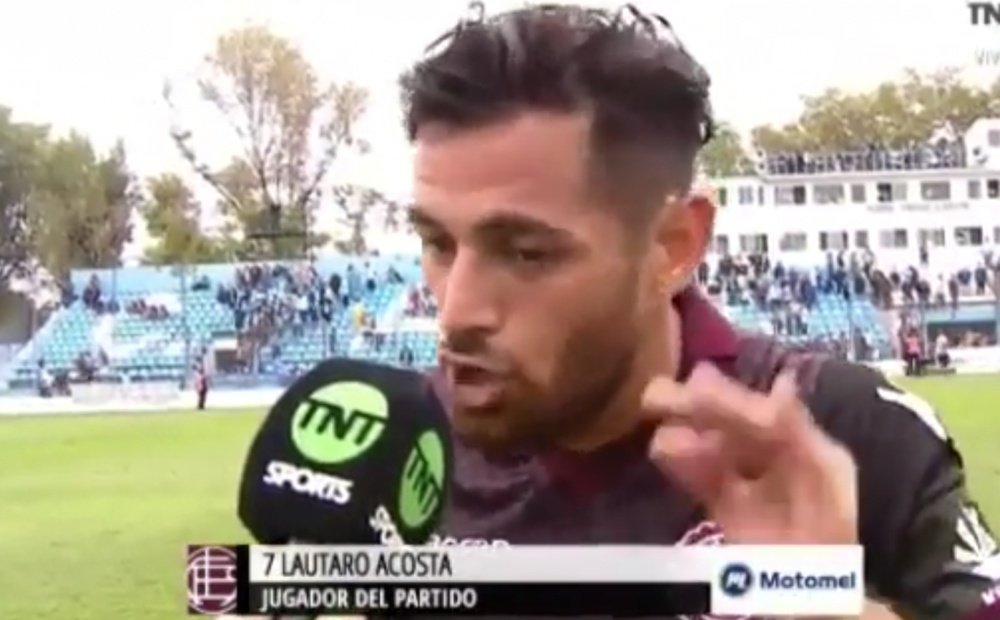 Lautaro Acosta perdió los papeles tras el jugador del partido. Captura/TNT