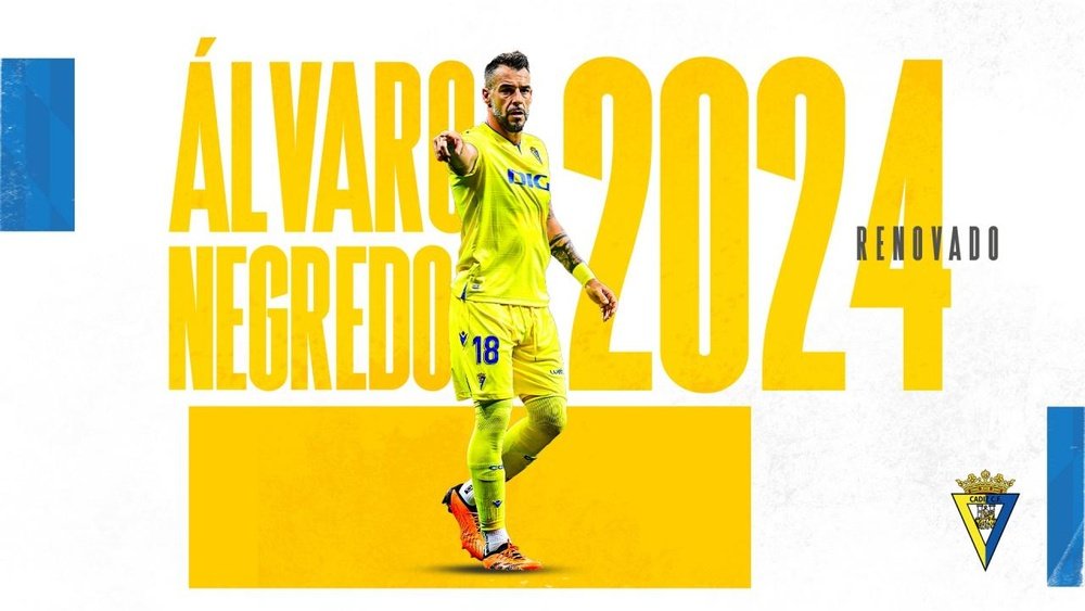 Negredo renovó con el Cádiz. Twitter/Cadiz_CF