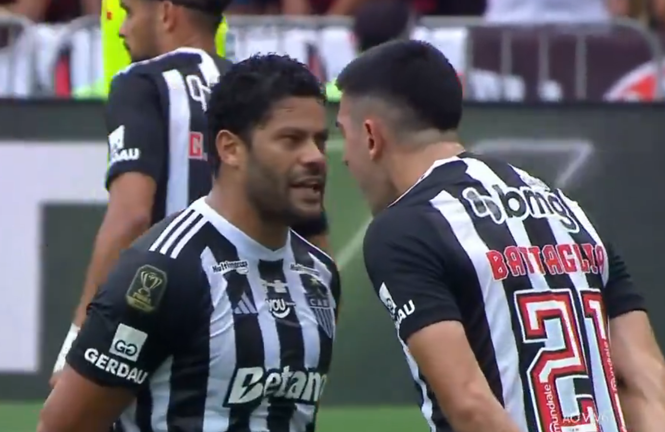 La acalorada discusión entre Hulk y Battaglia en la ida de la final de Copa