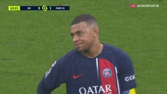 Il Paris Saint-Germain ha affrontato il Marsiglia nell'ultimo classico stagionale del calcio francese. Come consuetudine negli ultimi mesi, Luis Enrique ha sostituito Kylian Mbappé all'ora di gioco e il francese non l'ha presa affatto bene.