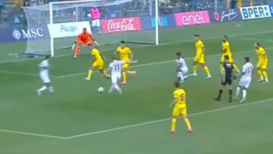 Trionfo targato De Bruyne: doppietta e assist