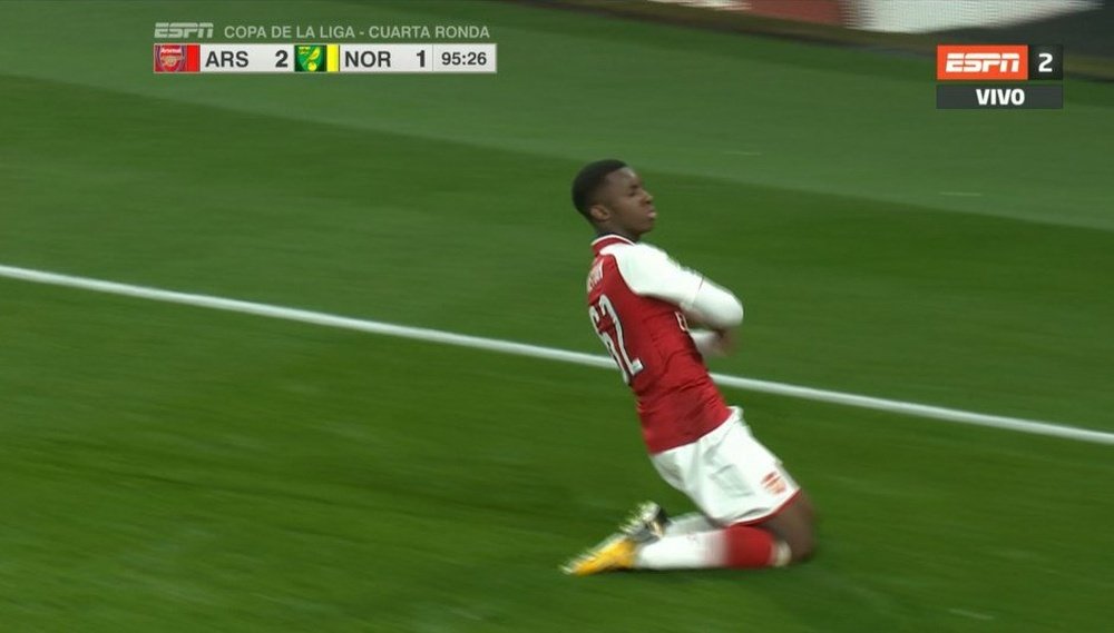 Nketiah igualó la contienda ante el Norwich nada más pisar el césped. Twitter/ESPN