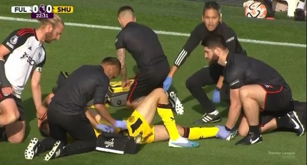 Terrible lesión de tobillo del capitán del Sheffield United. Captura/Paramount+