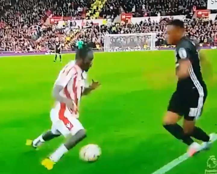 Martial se marcó 'un Boateng' con Diouf: ¡lo dejó por los suelos!