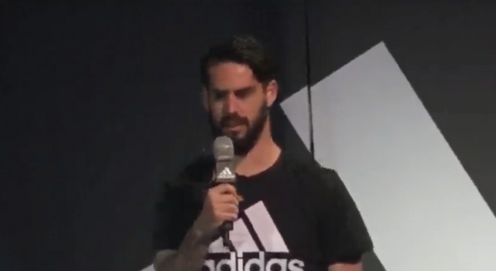 Isco is pleased to have Zidane back at the club. Captura/Adidas