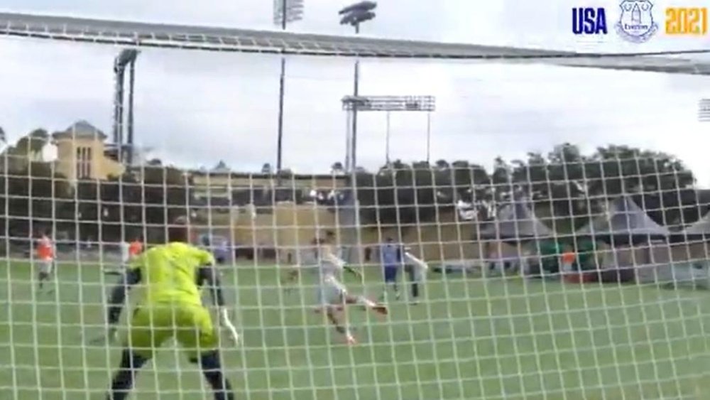 James scores some great goals before facing Millonarios. Twitter/Everton