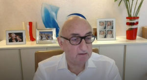 Barnett, exagente de Bale, acusado de violar y torturar a una mujer durante 6 años