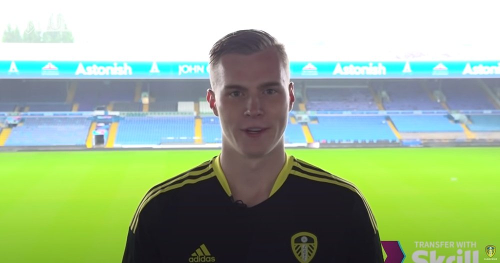 Un portero del Leeds, en el hospital tras un accidente de tráfico. Captura/LeedsUnited