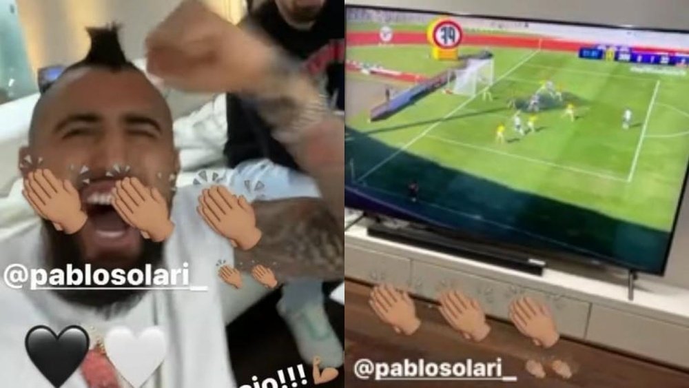 Vidal, como un aficionado más de Colo-Colo con la salvación. Instagram/ArturoVidal