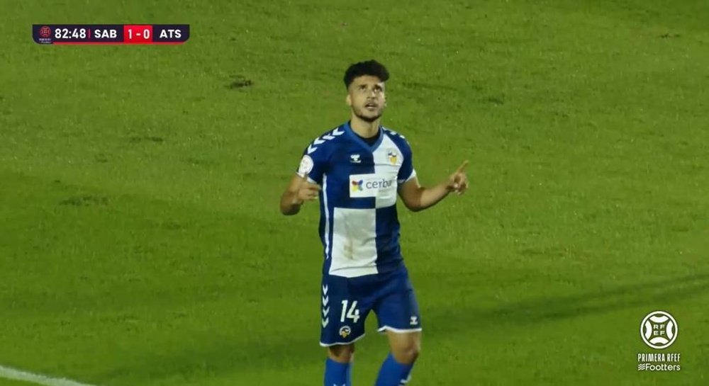 Moha Ezzarfani anotó el único gol del partido. Captura/Footters