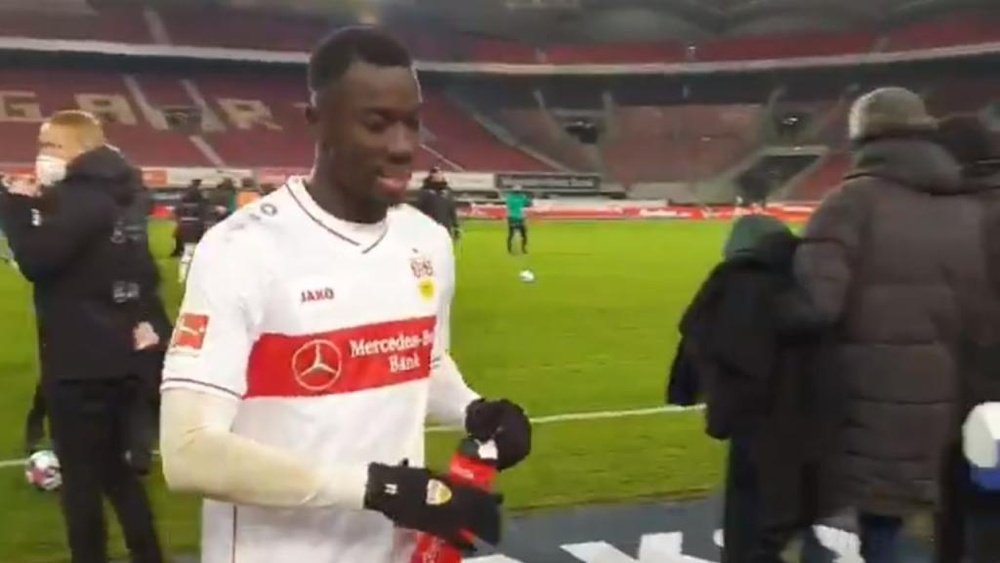 Su 'hobby' es el gol: el congoleño que va para estrella en la Bundesliga. Twitter/Stuttgart