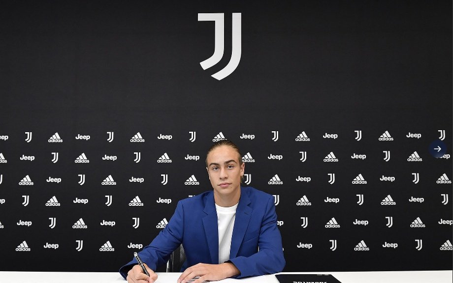 Yildiz se decide por la Juventus. JuventusFC