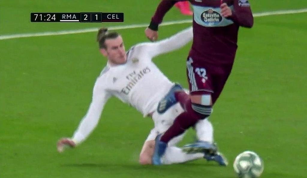 La peligrosa entrada de Bale: el Celta pidió la roja. Captura/MovistarLaLiga