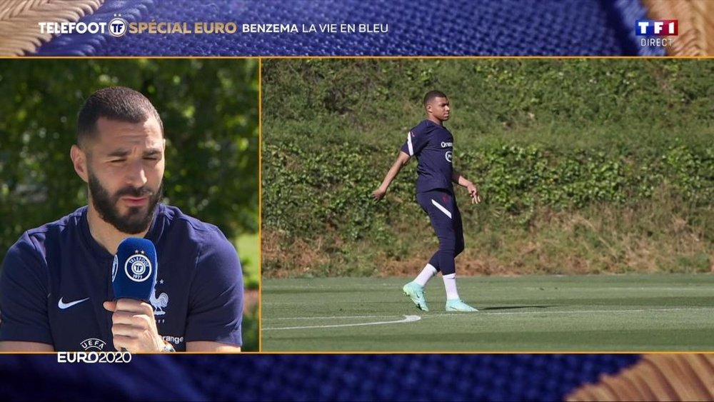 Benzema elogió la calidad de su compatriota Mbappé. Twitter/Téléfoot