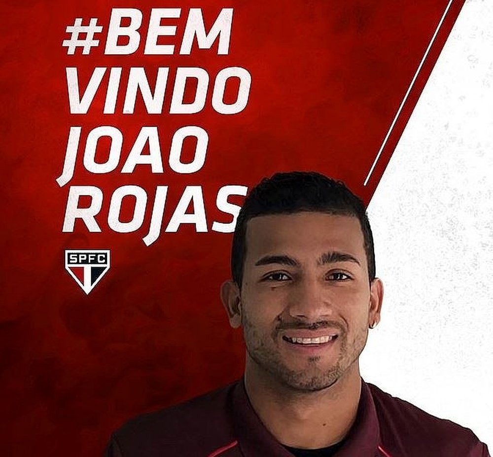 El delantero firmó su nuevo contrato con el equipo brasileño. SaoPaulo