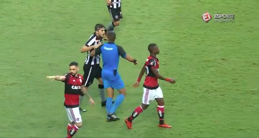 El delantero indignó a Botafogo. Captura/EsporteInterativo