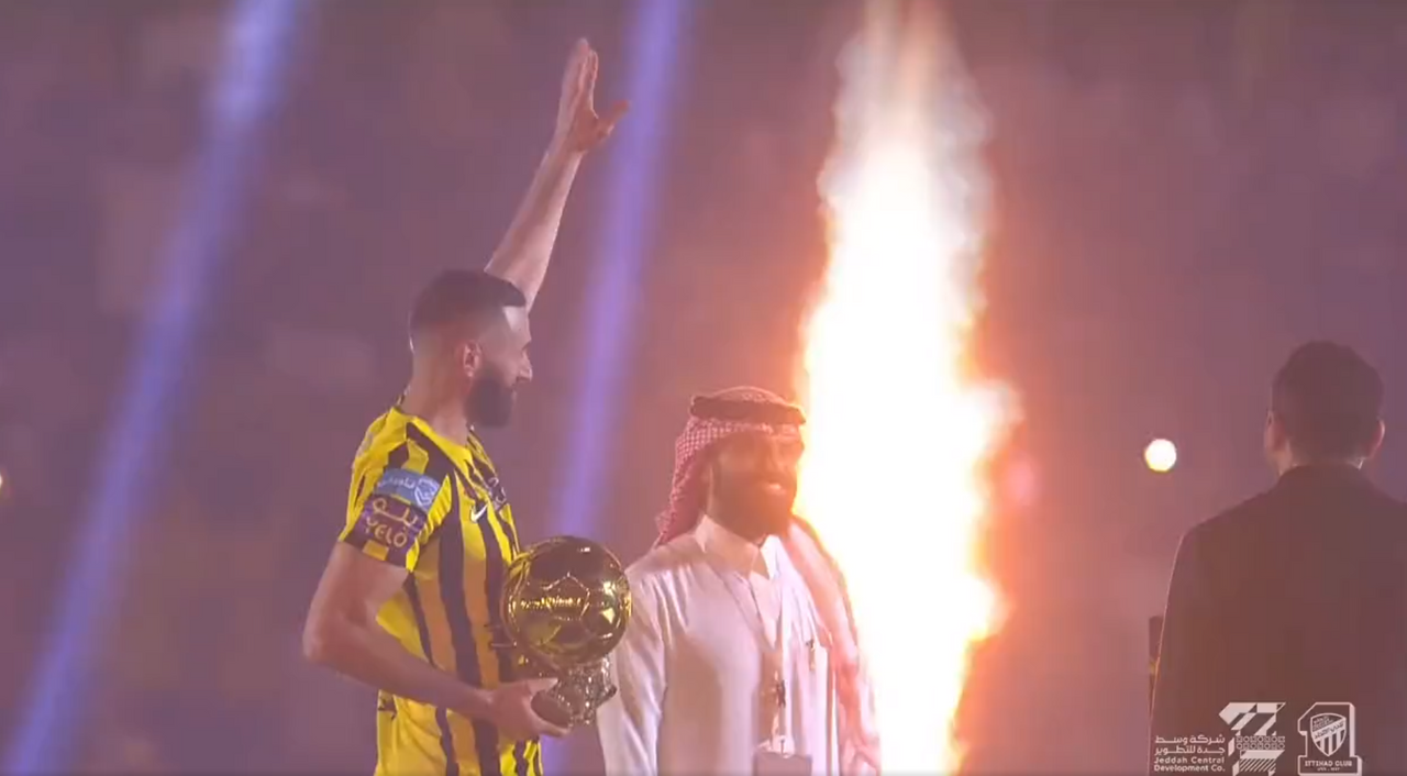 La imponente presentación de Benzema: "Vamos a poner al Al Ittihad en ...