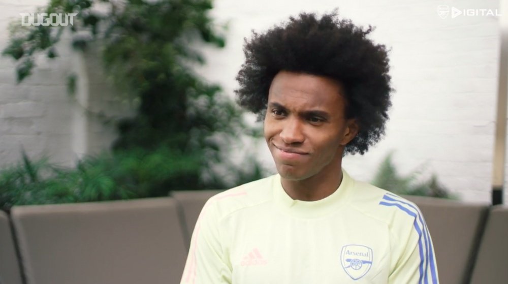 Willian é criticado por alto salário. DUGOUT