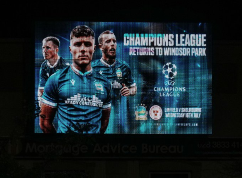 El Linfield recibe al Shelbourne en la vuelta de la primera ronda de la fase previa de la Champions League. El equipo norirlandés necesita levantar un 0-1 en contra para seguir vivo, pero resulta que nunca ha vencido en duelo oficial a un rival irlandés.