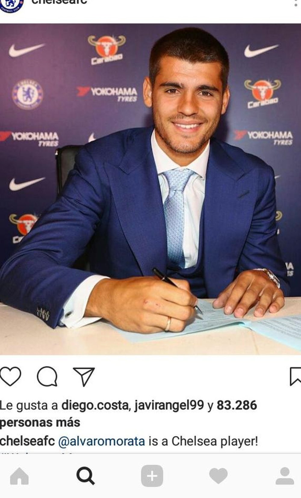 A Diego Costa le una publicación del Chelsea en las redes sociales. Chelseafc/Instagram