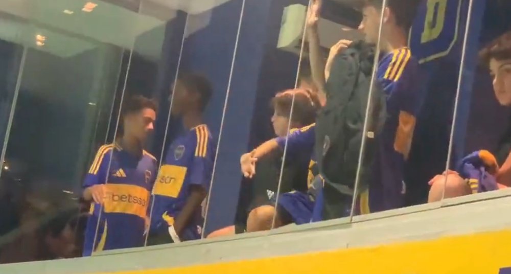 Thiago Messi and Benja Suarez watched how Boca Juniors defeated Gimnasia. Screenshot/ESPN