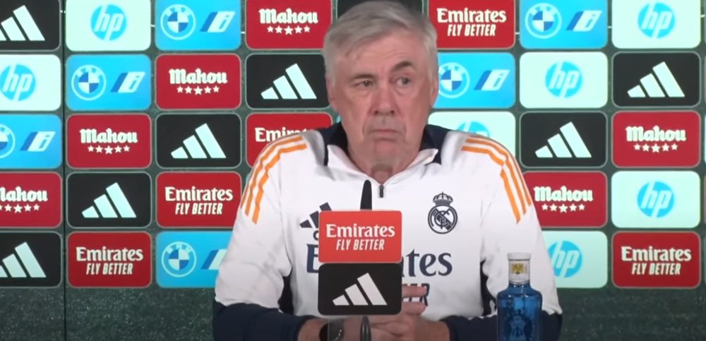 Carlo Ancelotti complimente son équipe après la remontada face à Las Palmas. Capture/RealMadridTV