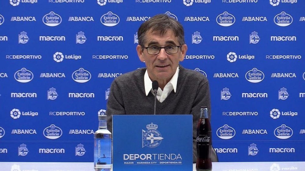 Fernando Vázquez, contento por el apoyo de la afición. RCDeportivo