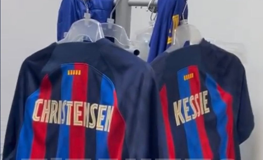 Las camisetas del Barça de Christensen y Kessié, listas para su venta. Twitter/gerardromero