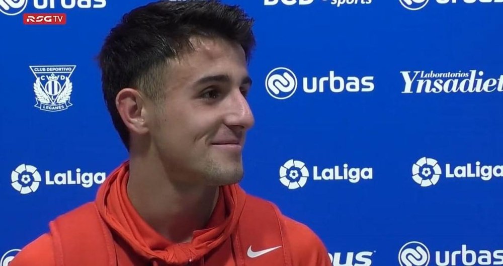 David debutó con el primer equipo tras diez años en el club. Captura/Twitter/RealSporting
