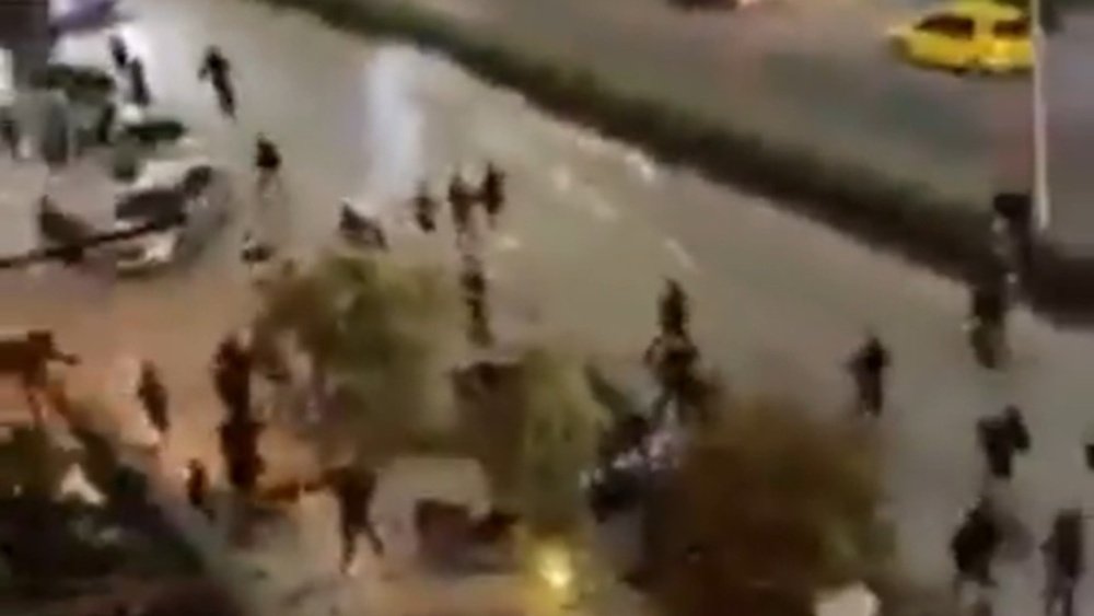 ¡Diez heridos y ocho detenidos en la víspera del Roma-Feyenoord! Twitter/nahuelzn