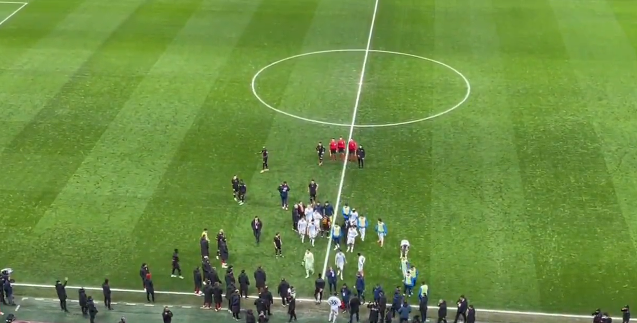 Adana Demirspor president Bedirhan Burak resigned on Monday after his team's players walked off the pitch on Sunday following a controversial penalty in Galatasaray's favour.