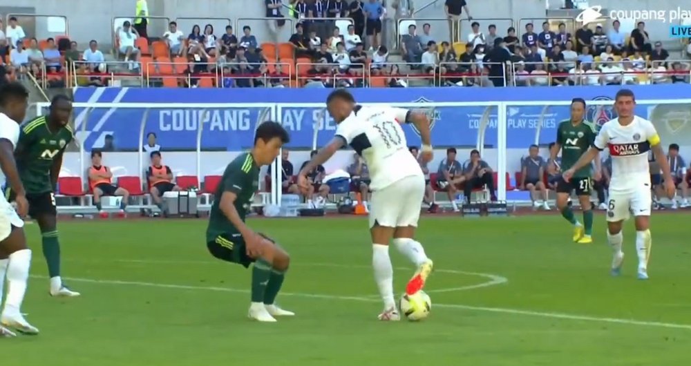Neymar scored a screamer against Jeonbuk in a pre-season friendly. Screenshot/PSGTV