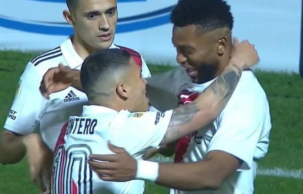 Borja festeja su gol junto a Quintero. Captura/ESPN