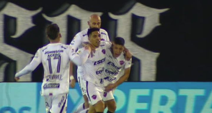 Gol de Raúl Lozano en el empate de Patronato ante Newell's. Captura / Fanatiz