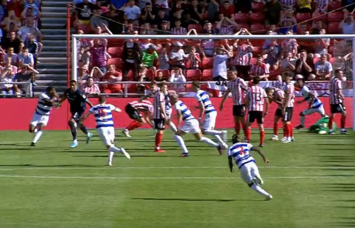 Seny Dieng marcó el empate del QPR ante el Sunderland. Captura/Sky Sports