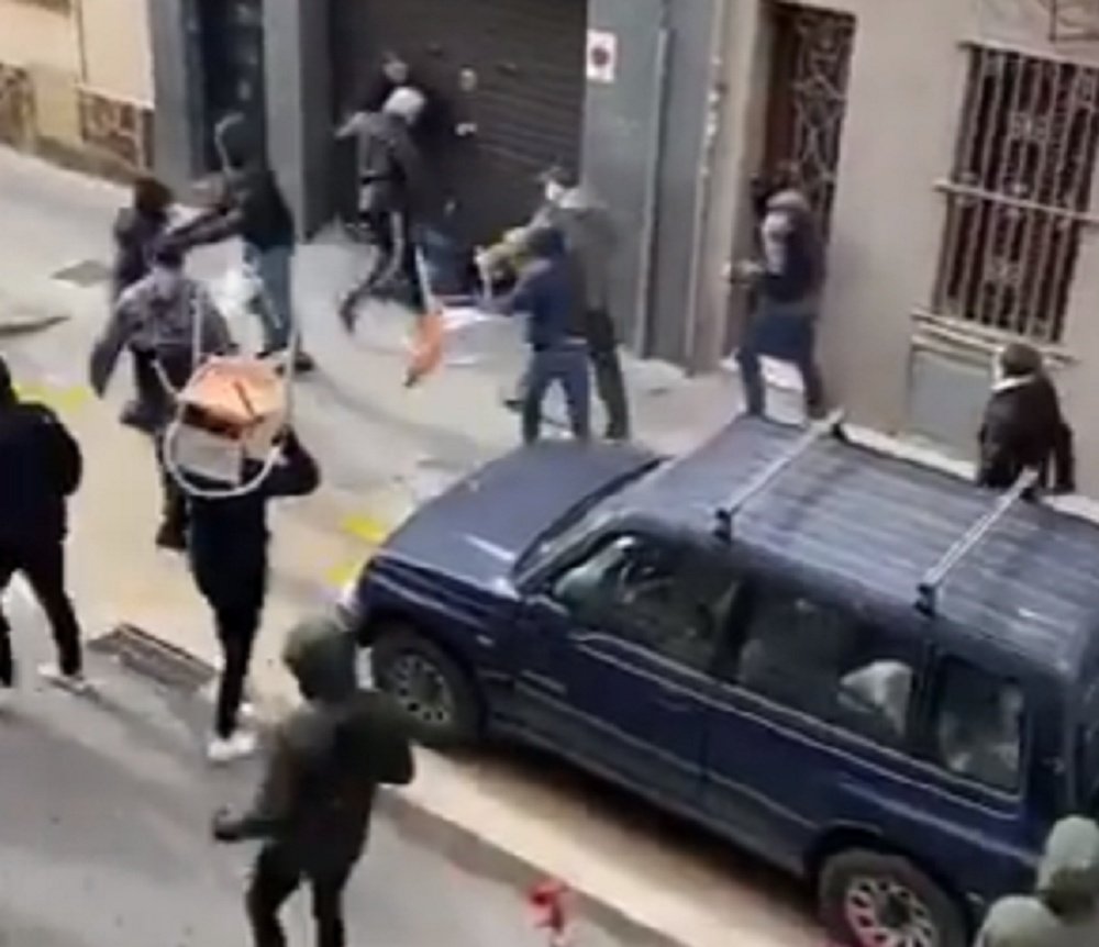 Cinco são detidos por briga entre torcedores de Espanyol e Athletic. Captura/Twitter