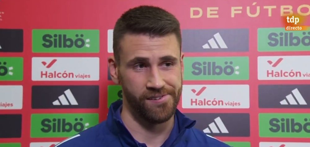 Unai Simón quería más con los penaltis. Captura/Teledeporte