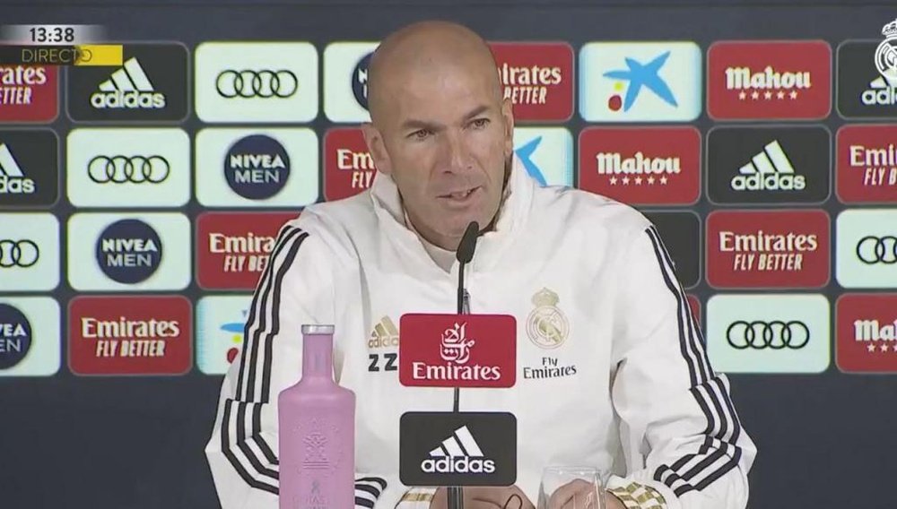 Zidane per il derby lascia a casa tre pedine importanti, ma recupera Modric. Captura/RMTV