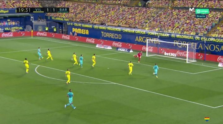 Messi e Suarez combinano per l'1-2 sotto l'incrocio