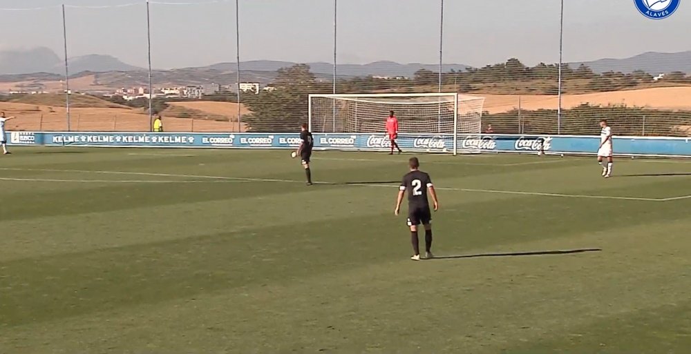 El Alavés jugó un amistoso con el Amorebieta. Captura/DeportivoAlavés