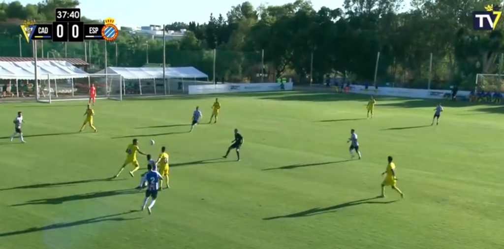 Un solvente Espanyol logra su primera victoria de la pretemporada